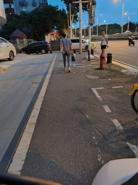 大东门农行宿舍正门口去了就能看